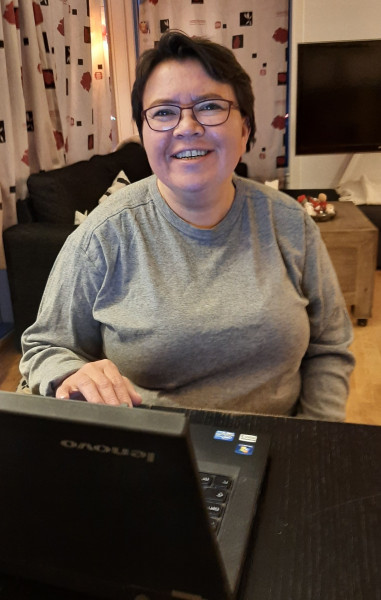 2020-12-16-1946_Anna-Hessler-Labansen