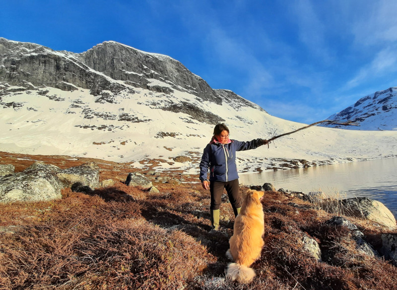 2021-05-28-2135_Anna-Hessler-Labansen-Emily_3