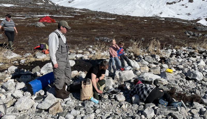 2021-05-29-1827_Aili-Lage-Labansen-Anna-Hessler-Labansen-Emily-Kasper-Skaare-Nanna-Sigurd-Soeren-Labansen