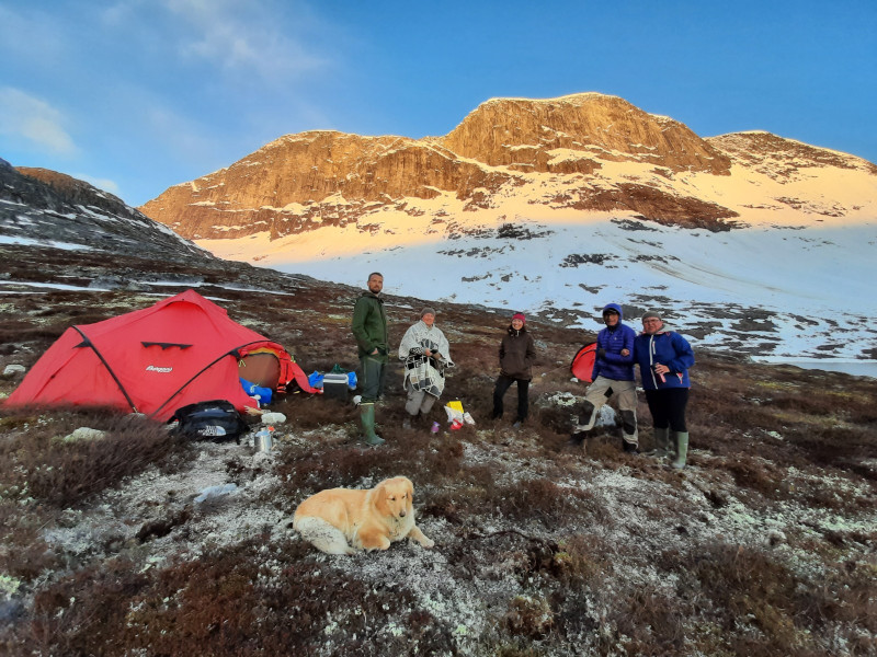 2021-05-29-2240_Aili-Lage-Labansen-Anna-Hessler-Labansen-Emily-Kasper-Skaare-Klaus-Lage-Labansen-Maren-Mikkels