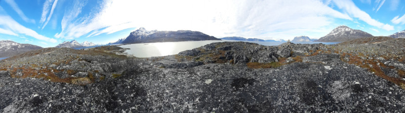 Miniferie inde i Nuuk fjorden. Pause i Qoornoq på vej mod Ujarassuit