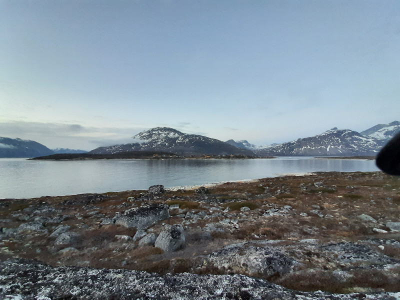 Miniferie inde i Nuuk fjorden. Pause i Qoornoq på vej mod Ujarassuit