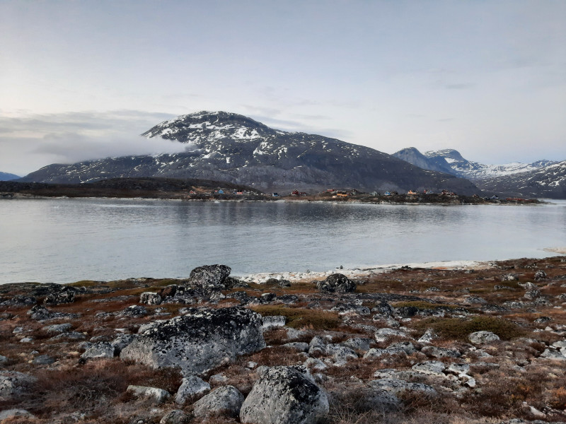 Miniferie inde i Nuuk fjorden. Pause i Qoornoq på vej mod Ujarassuit