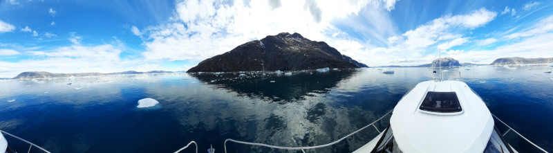 Miniferie inde i Nuuk fjorden. Vi måtte opgive at komme til Ujarassuit pga. is.