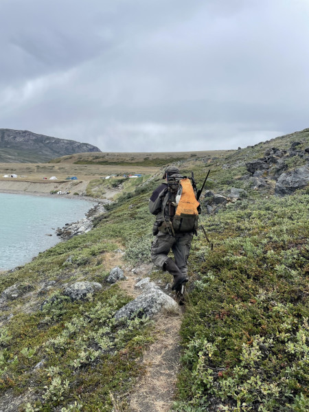 Moskusjagt i Kangerlussuaq 2021. Fangede 2 store dyr. Alu, Maren og Søren afsted. Mødtes med Kim og Jaaku.