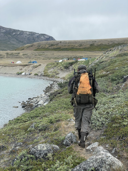 Moskusjagt i Kangerlussuaq 2021. Fangede 2 store dyr. Alu, Maren og Søren afsted. Mødtes med Kim og Jaaku.