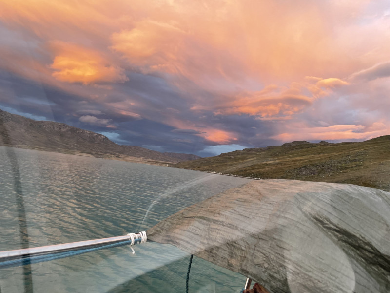 Moskusjagt i Kangerlussuaq 2021. Fangede 2 store dyr. Alu, Maren og Søren afsted. Mødtes med Kim og Jaaku.